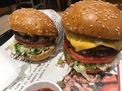 -The Habit Burger Grill 哈比特汉堡(爱琴海店)