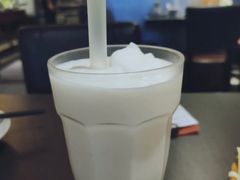 椰青奶昔-大头虾越式风味餐厅(光明广场店)