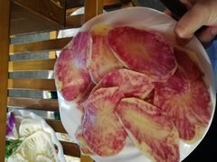 -二荆条·蜀鲜汇城市森林火锅