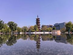 -龙华寺