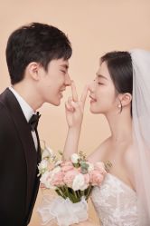 -麦田·婚纱摄影(天河新天地店)