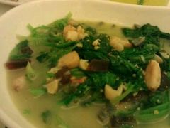 上汤菠菜-新白鹿餐厅(西湖银泰店)