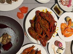 -广州万富希尔顿酒店·感趣自助餐厅·金秋蟹宴生蚝海鲜刺身