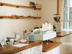 -Line 咖啡(石厦花园店)