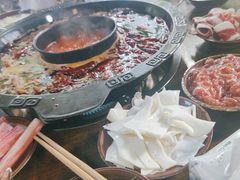 -黄潇洒老火锅(九眼桥宏济巷店)