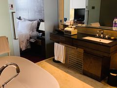 -广州天河希尔顿酒店