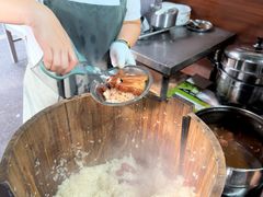 -梁阿婆廿年老牌扣肉糯米饭