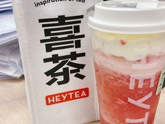 芝芝莓莓桃-喜茶(杭州滨江宝龙店)