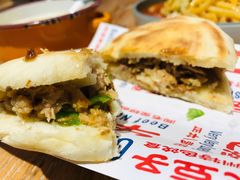 腊汁肉夹馍-煜北·西北小馆(曲阳路店)