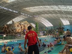 -望儿山温泉水乐园