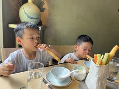 -穹六人间 people 6(岳阳路店)