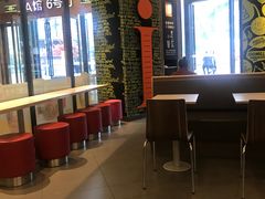 大堂-麦当劳(龙湖时代天街店)