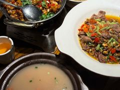 -爱碗亭·鲜炒湖南菜(壹城中心店)