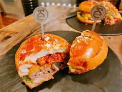 -HIGH FIVE哈福手工汉堡(桂林路店)