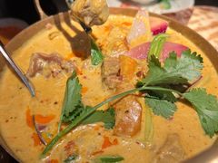 -大头虾越式风味餐厅(光明广场店)