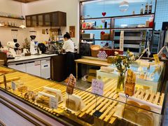 面包甜点陈列柜-富贵面包公司(运河店)