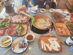 -阿婆情腊排骨火锅(金虹路店)