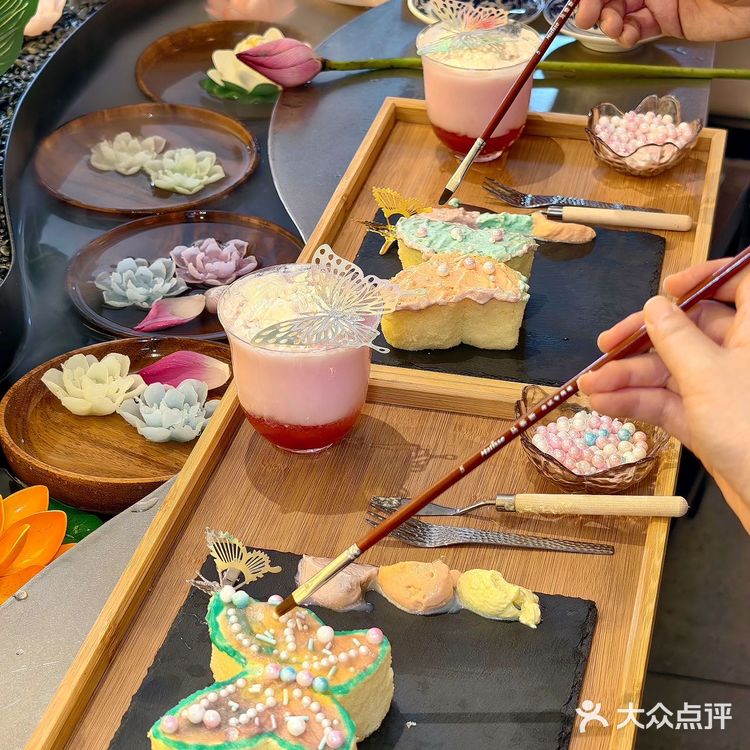 豫园的！在这家get曲水流觞荷花宴