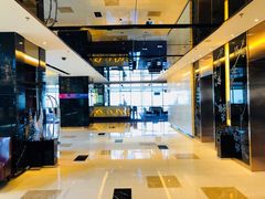 -上海龙之梦万丽酒店