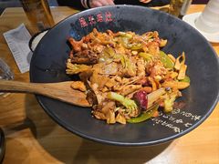 -风光老灶麻辣香锅(大成路翠微百货店)
