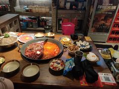 -萍姐火锅·公路夜市(武汉首店)