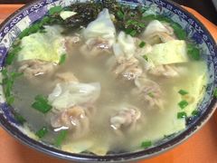 三鲜牛肉馄饨-老新隆牛肉锅贴(新街口店)