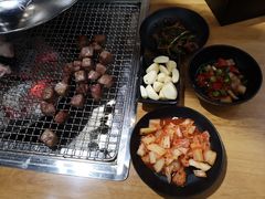 -肉甲韩国木炭烤肉(新壹街1店)