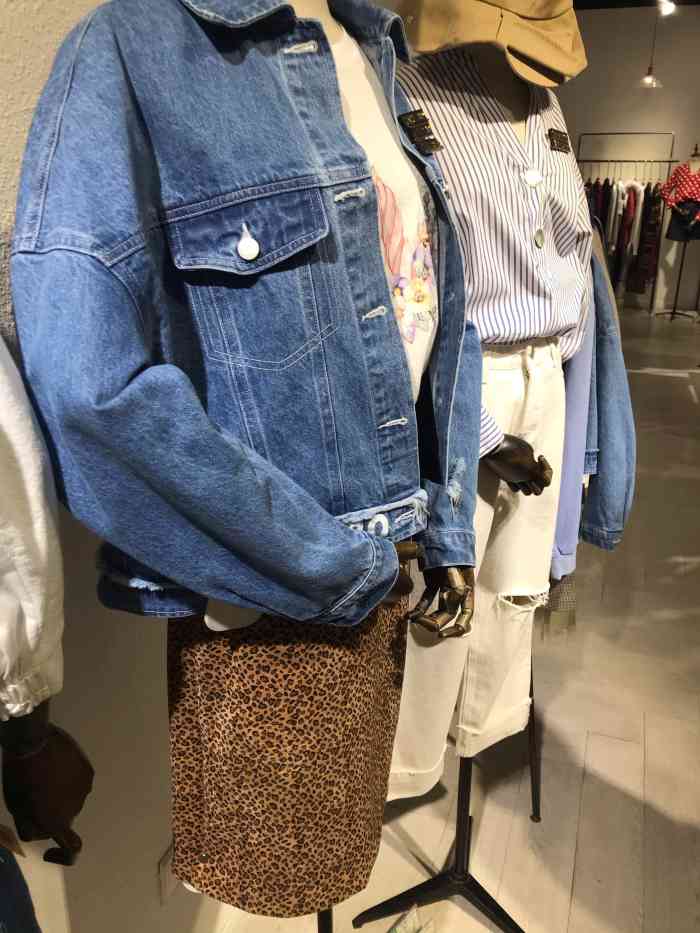 dancehouse(凯德广场店)-"凯德二楼新开的一家女装品牌,店面挺大的.