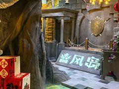 -暴风岛沉浸式体验馆(百联世纪店)