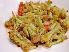 花肉炒菜花-老牌坊鲁菜名店(宽厚里店)