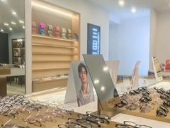 -三目眼镜·蔡司视觉合作店(青浦宝龙店)