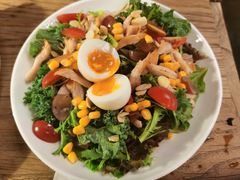烟熏鸡肉蔬菜沙拉-Maan coffee漫咖啡(1905店)