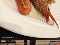 -圣丰索菲特·2 On 988 Café 自助餐厅