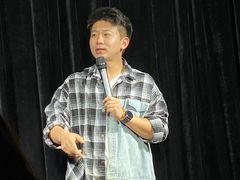 -喜剧部落脱口秀(三里屯工体店)