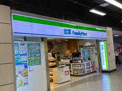 -全家便利店(上海南站站店)