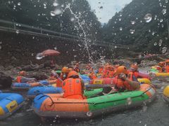 -安吉龙王山峡谷漂流