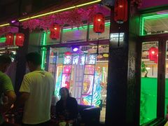 -喜鹊音乐酒馆(西街店)