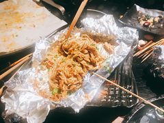 -何师烧烤·香辣蟹·川菜·30年老品牌(太古里旗舰店)