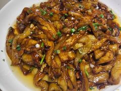 -老码头黑皮肘子锅包肉(赣水路店)
