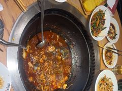 -咱屯子铁锅炖直营店(保利店)