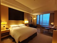 -上海漕河泾万丽酒店
