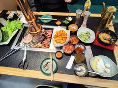 -臻牛烤肉