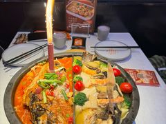 -鸣记脆皮烤鱼·海鲜烤鱼(三八广场店)