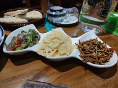 凉菜三拼-食鸡公社辣子鸡·潍坊菜·烧烤