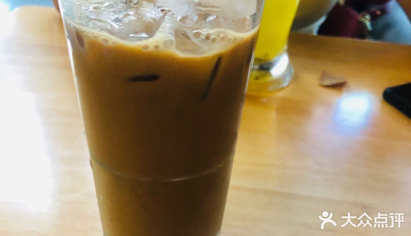 又步行到八方汇，必须来杯下午茶了