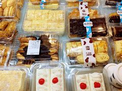 -光明牛奶棚(南泉店)