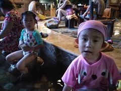 -泉城欧乐堡戏水湾艺术养生温泉