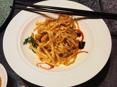 -粤尚腾香居中餐厅(首都机场希尔顿店)
