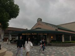 -WOLFGANG PUCK KITCHEN & BAR(迪士尼小镇店)