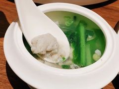 鲜嫩黄花鱼丸汤-将相和·海鲜蒸饺大连菜